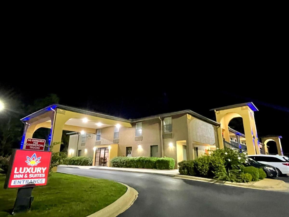 Luxury Inn & Suites Selma Exterior photo