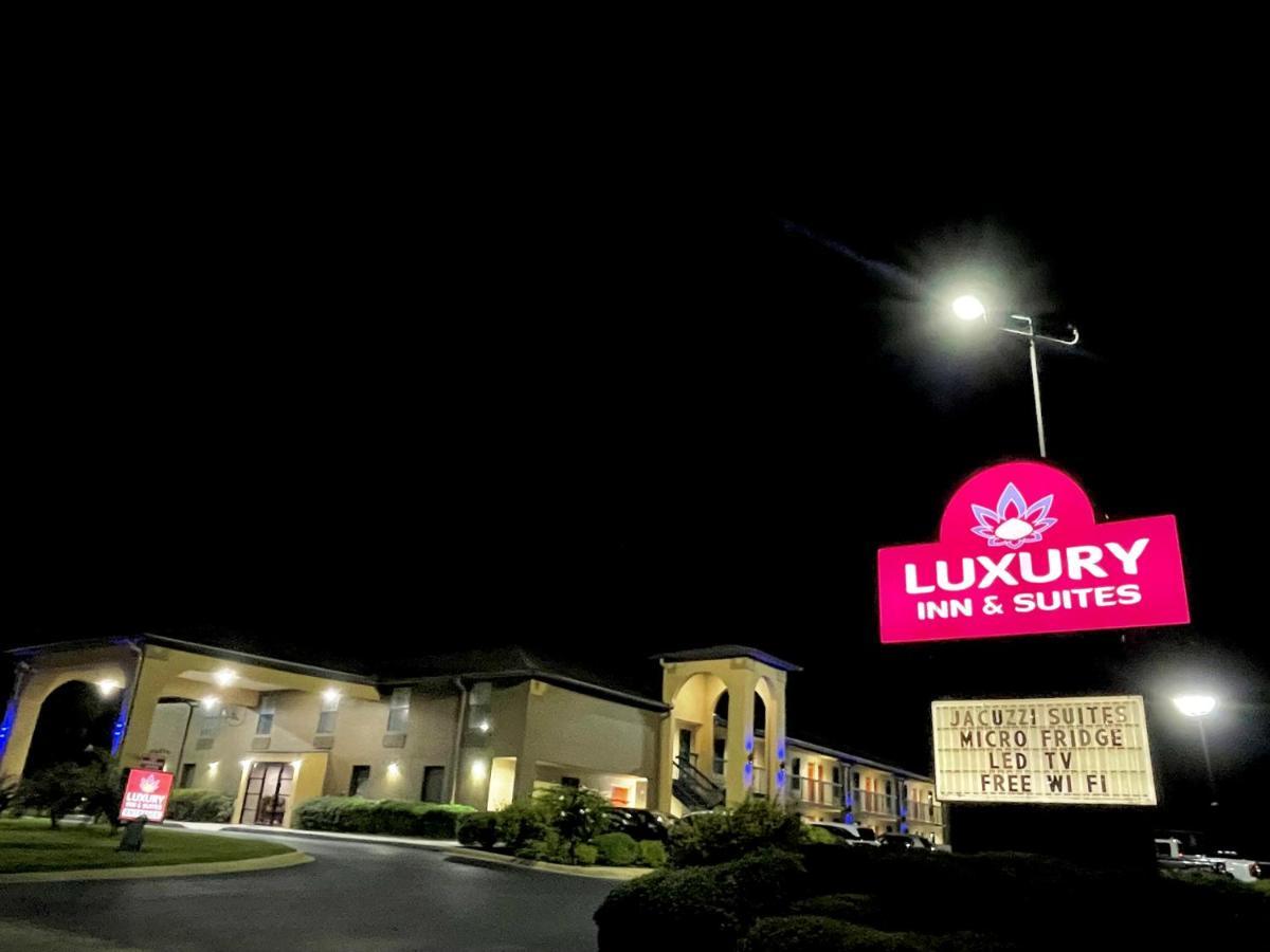 Luxury Inn & Suites Selma Exterior photo